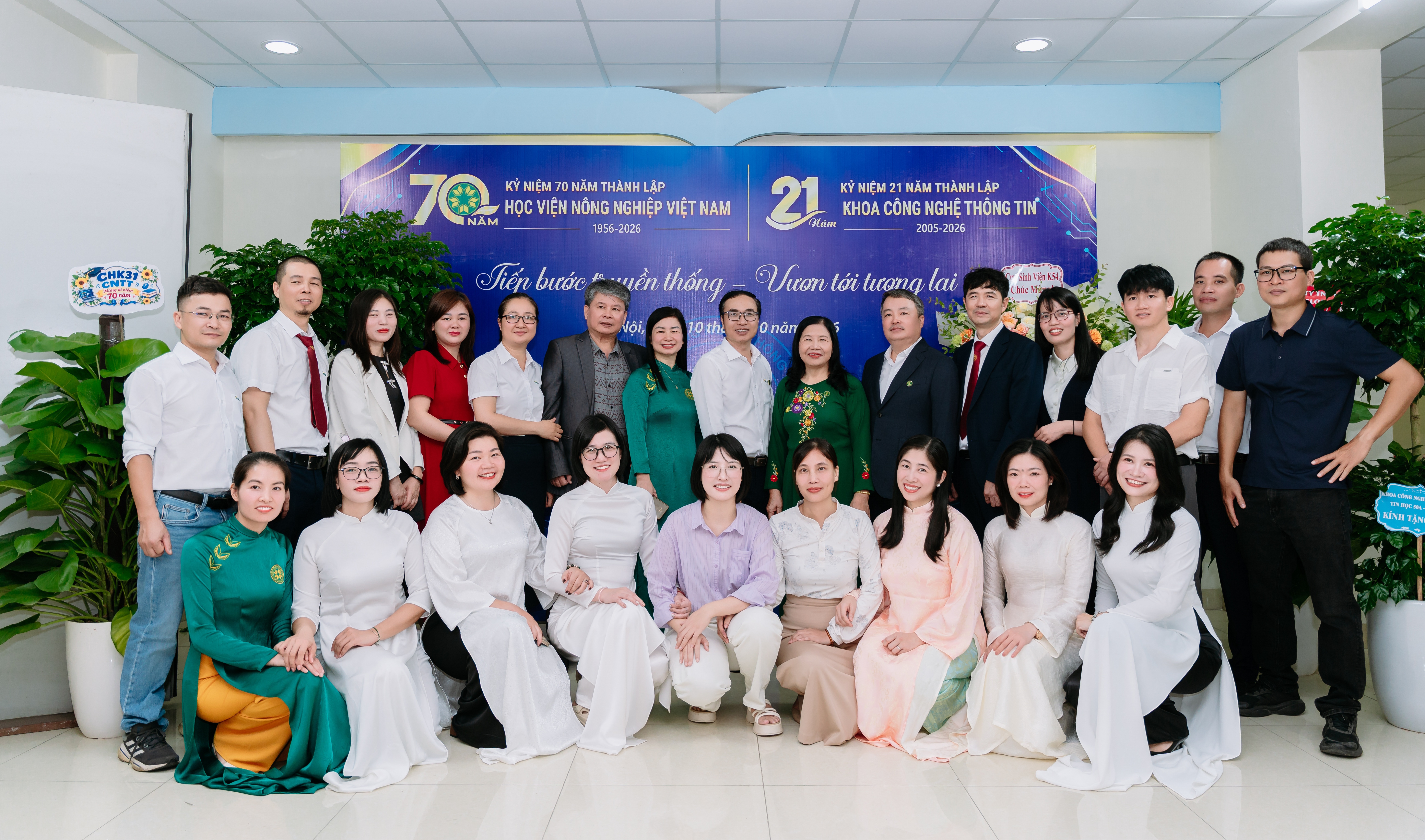 Rực rỡ "Ngày trở về" - Khoa Công nghệ thông tin tưng bừng kỷ niệm 21 năm thành lập Khoa và 70 năm thành lập Học viện